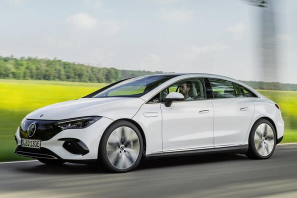 Обзор электрического седана Mercedes-Benz EQE (V295).