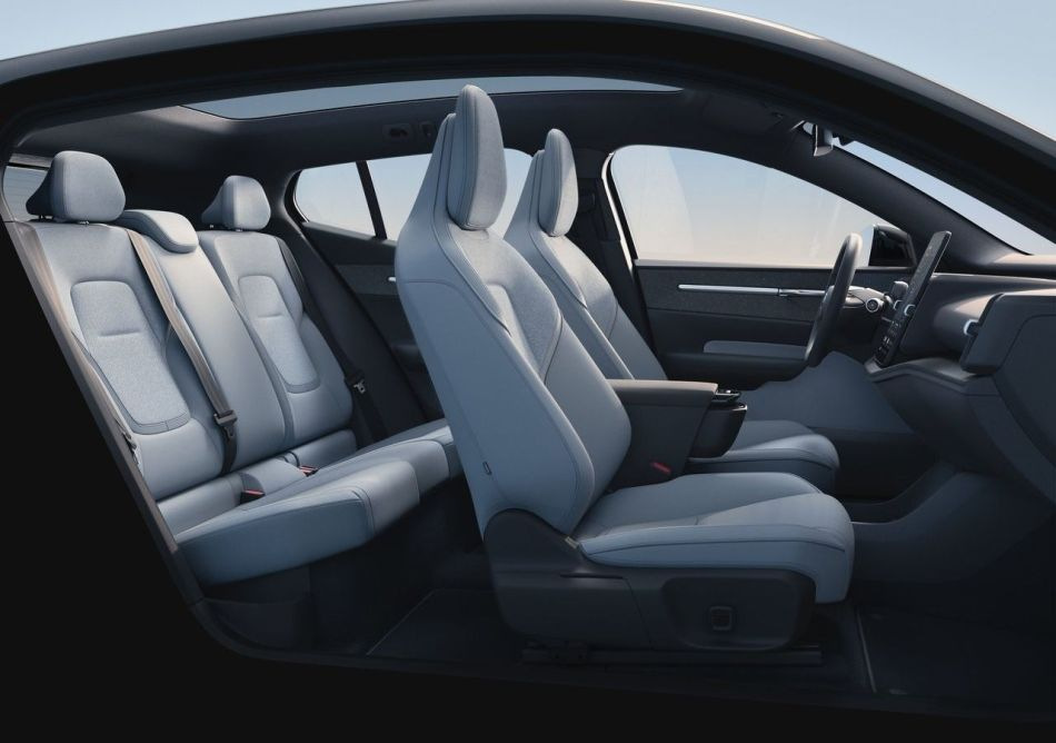 Обзор электрического кроссовера Volvo EX30