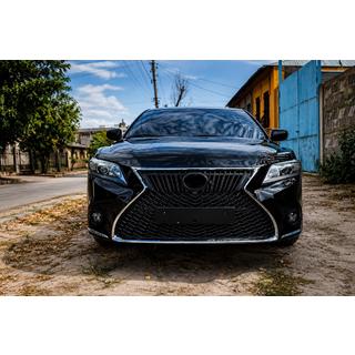 Передний бампер в сборе (рестайлинг, стиль Lexus V2) Toyota Camry 2006-2011 гг. фото 1
