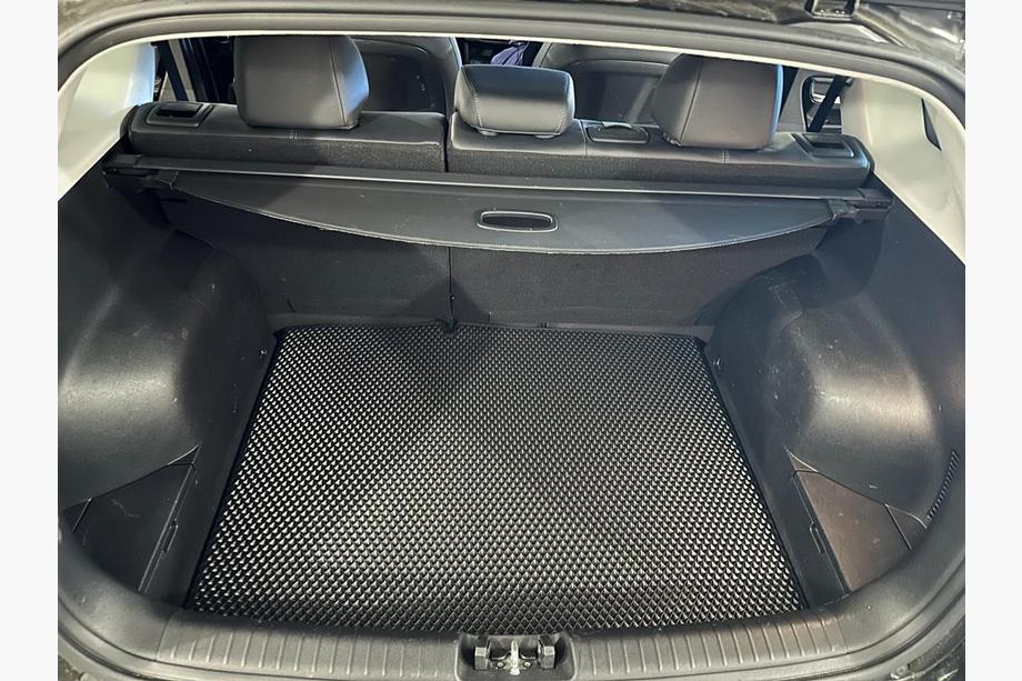 Kia Niro 2016–2021 гг. Коврик багажника EVA (черный) Image