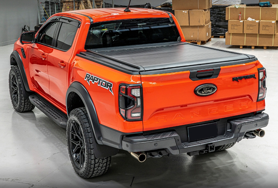 Виды роллетов на пикапы и их преимущества