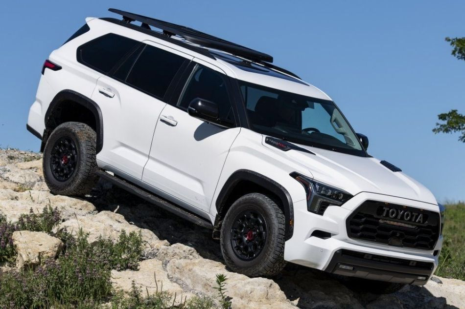 Третье поколение внедорожника Toyota Sequoia
