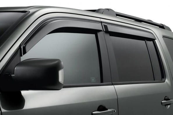 Дефлекторы окон автомобиля: преимущества и как выбрать