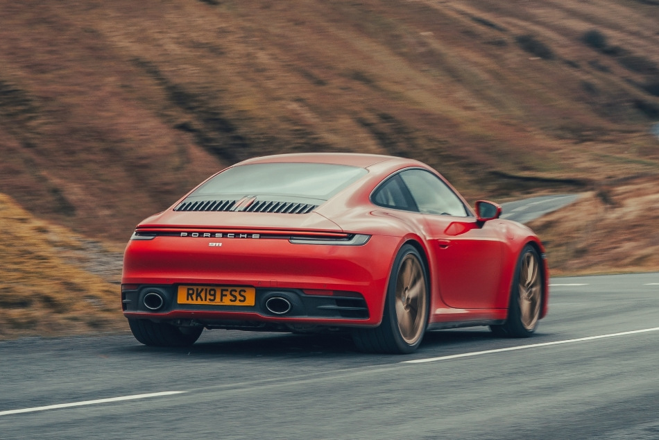 Porsche 911 Carrera: перфекционизм в деталях