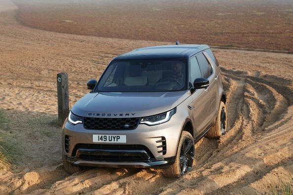 Обзор пятого поколения внедорожника Land Rover Discovery