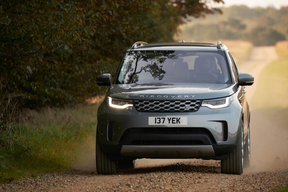 Обзор пятого поколения внедорожника Land Rover Discovery фото 3