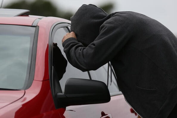 Как защитить автомобиль от злоумышленников