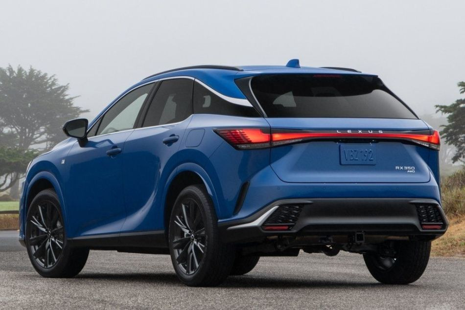 Обзор премиального кроссовера Lexus RX пятого поколения