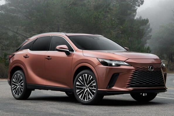 Обзор премиального кроссовера Lexus RX пятого поколения