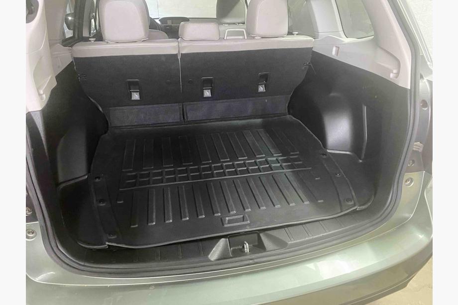 3D Коврик в багажник (Stingray) Image