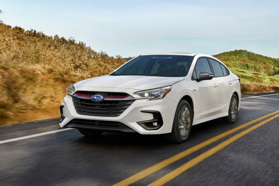 Обзор обновленного полноприводного седана Subaru Legacy