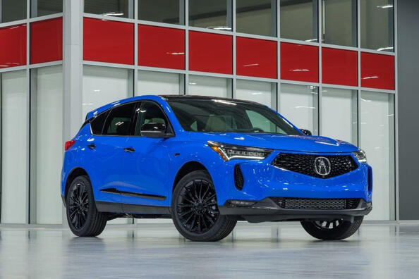 Обзор обновленного премиального кроссовера Acura RDX