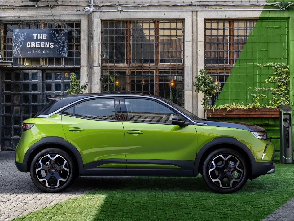 Обзор электрического городского кроссовера Opel Mokka-e