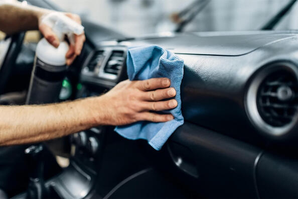 Как правильно ухаживать за пластиком в салоне автомобиля?