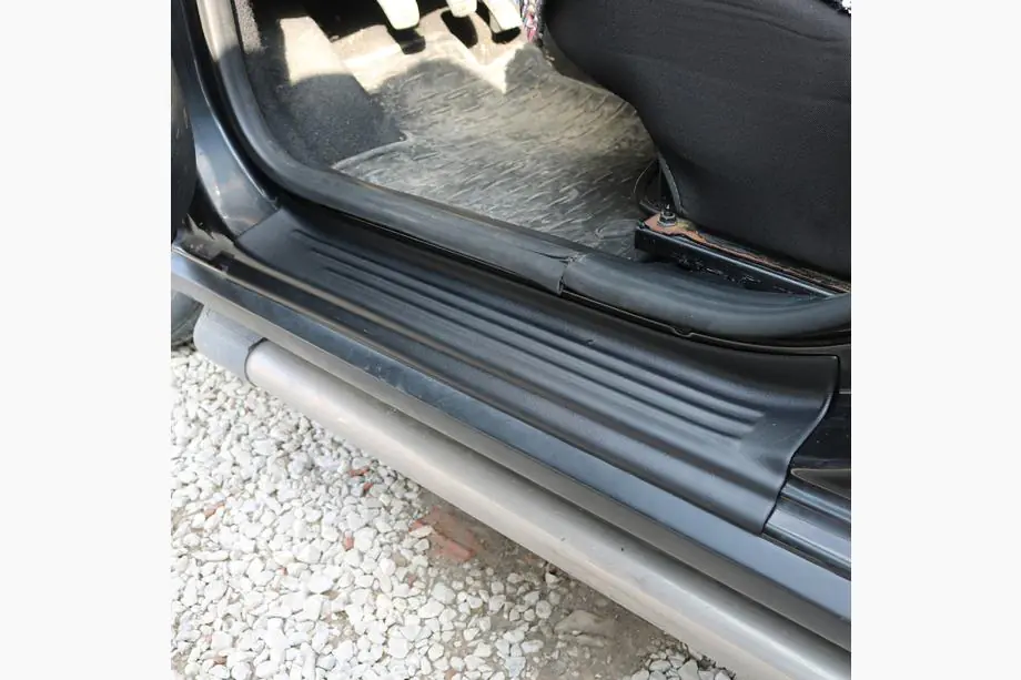 Dacia Sandero 2013-2020 гг. Накладки на дверные пороги EuroCap (4 шт, ABS)