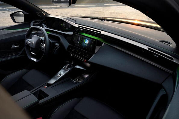 Обзор третьего поколения универсала Peugeot 308 SW фото 5