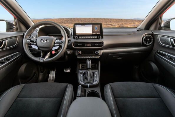 Hyundai Kona N: «заряженный» корейский кроссовер фото 5