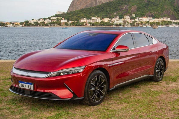 Обзор флагманского электрического седана BYD Han EV