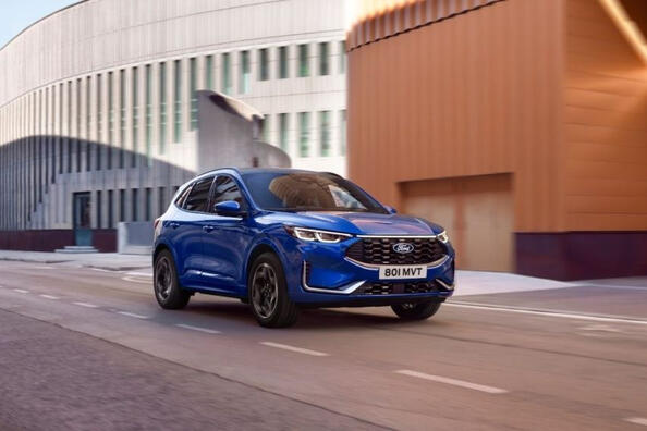 Ford Kuga 2024: обновленный дизайн и технологии фото 2