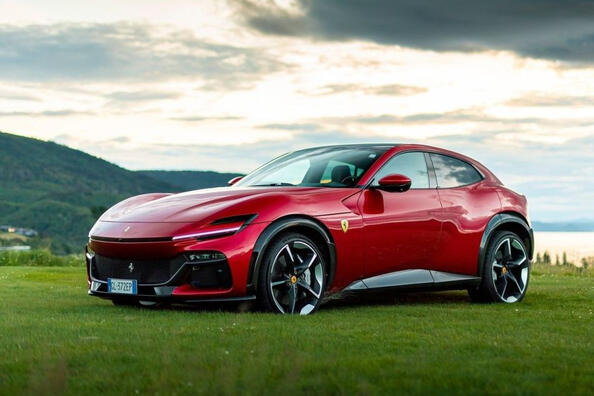 Обзор спортивного полноприводного кроссовера Ferrari Purosangue