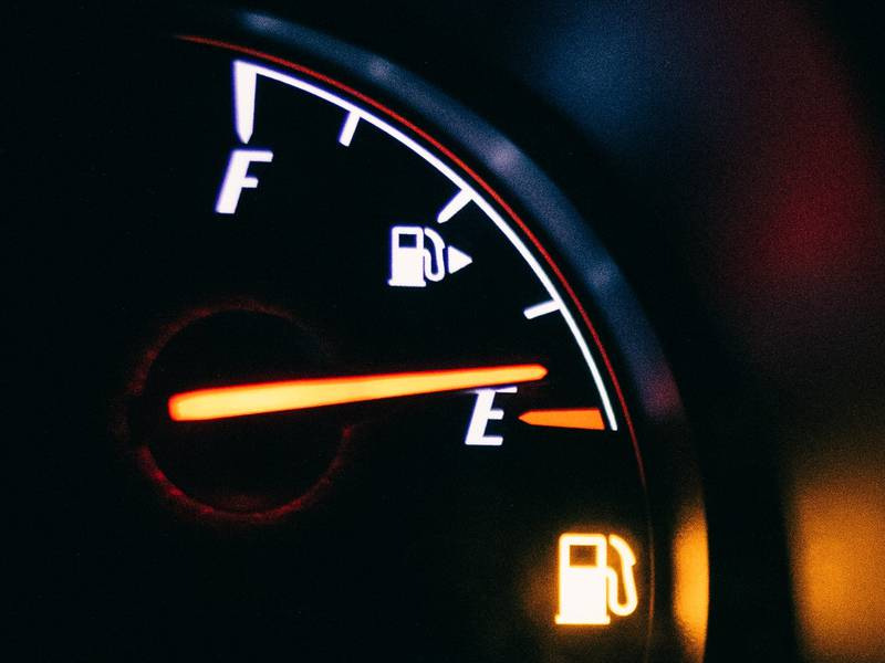 Почему нельзя ездить с полупустым баком?