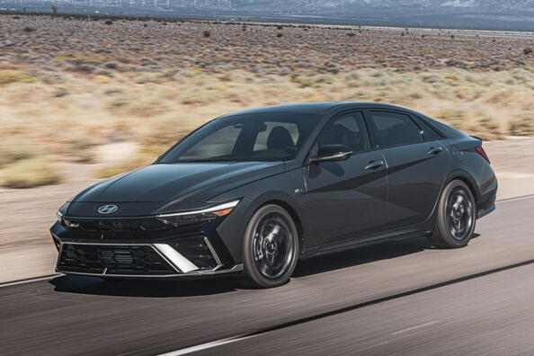 Обзор обновленной модели седьмого поколения Hyundai Elantra