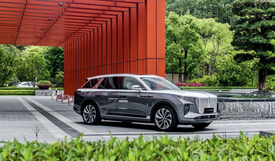Hongqi E-HS9: роскошный электромобиль из Поднебесной