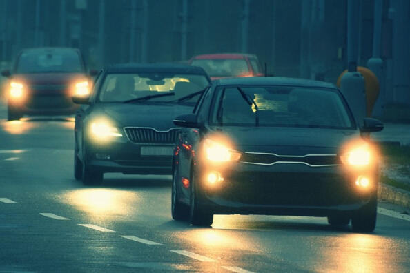 Как правильно использовать световые приборы автомобиля?