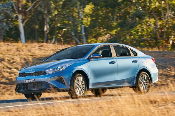 KIA Cerato: обновленный седан четвертого поколения