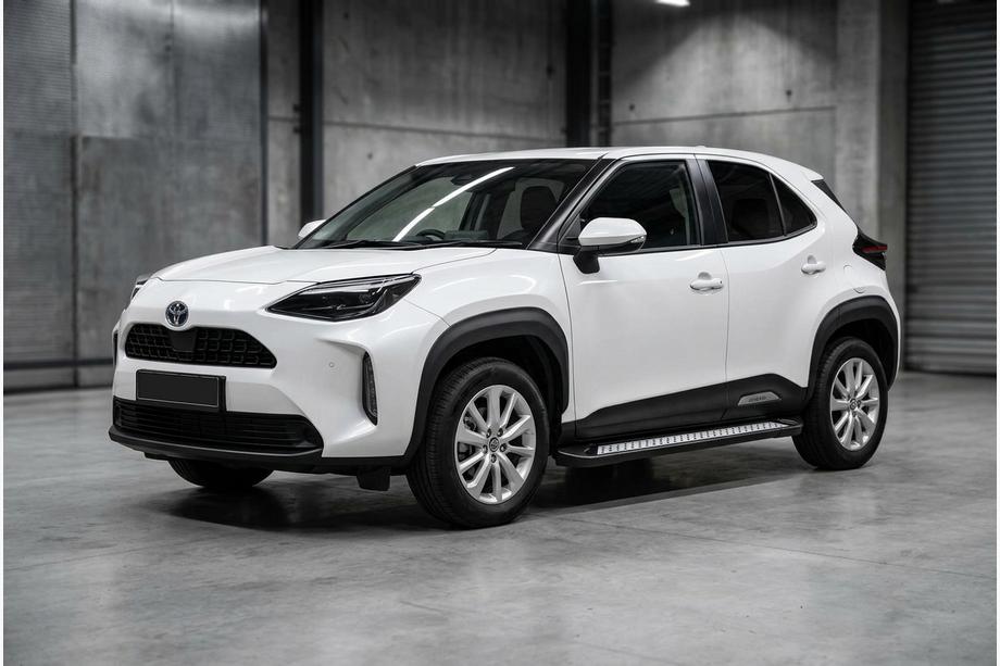 Toyota Yaris/Yaris Cross (XP210) 2020- гг. Боковые Подножки Vision New Black (2 шт., Алюминий) Фото 1