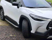 Toyota Corolla Cross 2020- гг. Боковые Подножки BlackLine (2 шт., Алюминий) фото 1