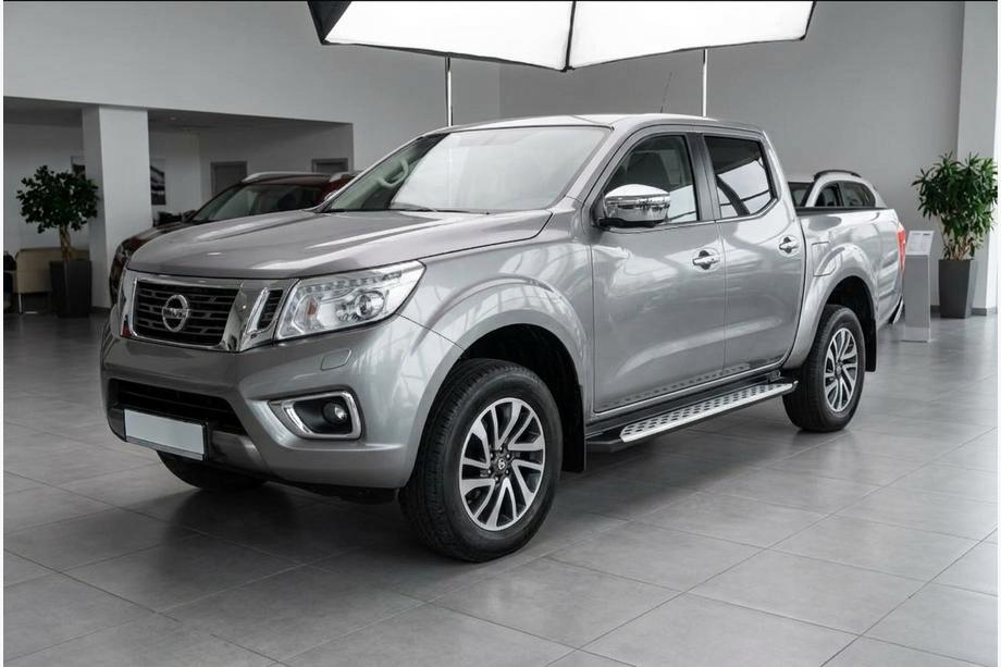 Nissan Navara/NP300 2016- гг. Боковые Подножки Shining V1 (2 шт., Алюминий) Фото 1