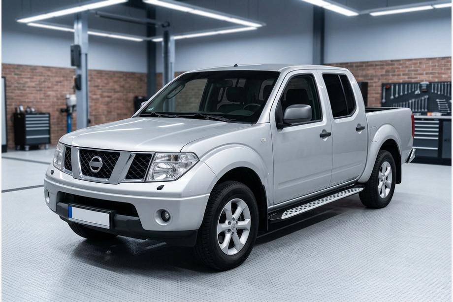 Nissan Navara 2006-2015 гг. Боковые Подножки Shining V1 (2 шт., Алюминий) Фото 1