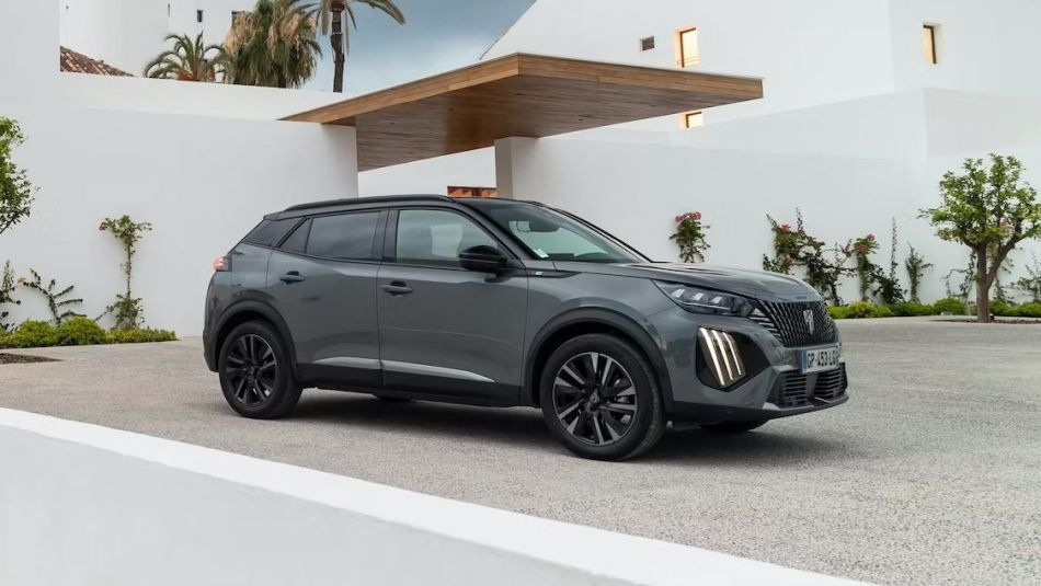 Peugeot 2008: обновленный городской кроссовер