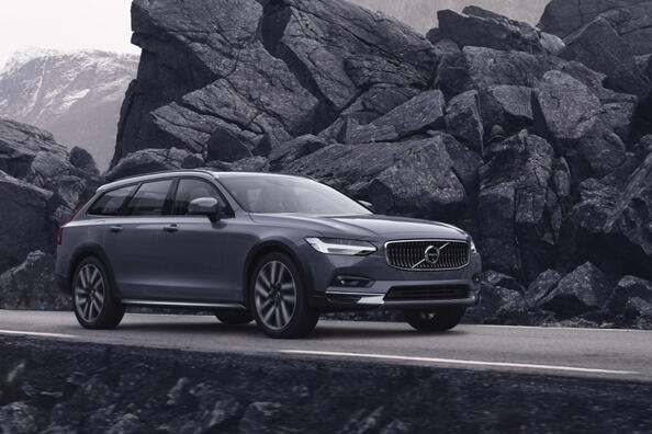 Volvo V90 Cross Country: обзор универсала повышенной проходимости фото 3