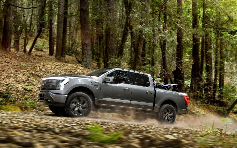 Обзор электрического пикапа Ford F-150 Lightning