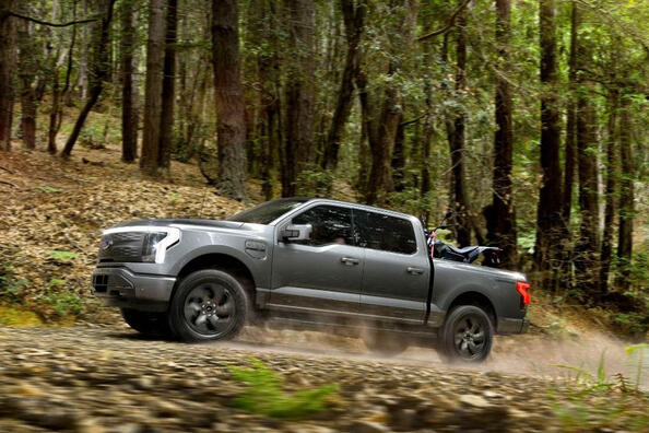 Обзор электрического пикапа Ford F-150 Lightning