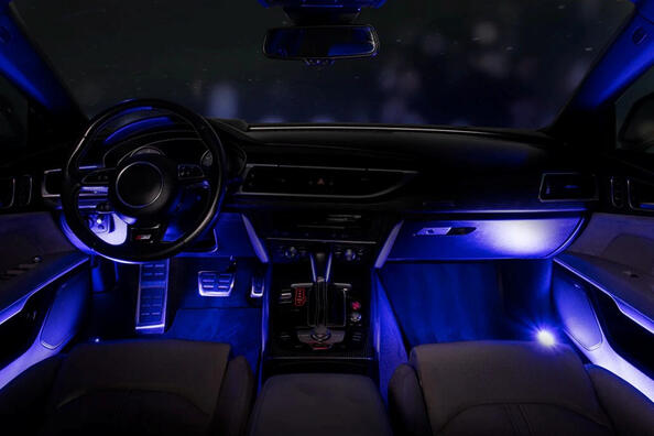 Как подобрать цвет света для салона автомобиля?