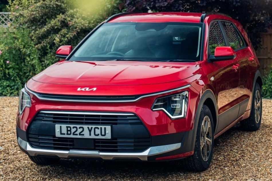 KIA Niro Hybrid второго поколения: обзор кроссовера