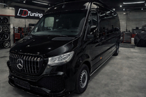 Mercedes Sprinter W907/W910 2018- гг. Передний бампер с решеткой ABS (грунтованный под покраску) фото 2