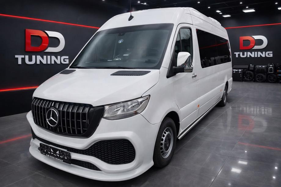 Mercedes Sprinter W907/W910 2018- гг. Передний бампер с решеткой ABS (грунтованный под покраску) Image