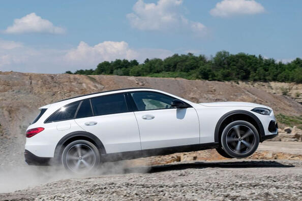 Mercedes-Benz C-Class All-Terrain: обзор универсала повышенной проходимости