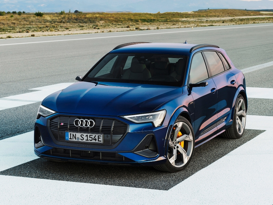Audi e-tron S: мощный и стильный электромобиль