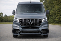 Mercedes Sprinter W907/W910 2018- гг. Передний бампер с решеткой V2 (AMG) фото 2