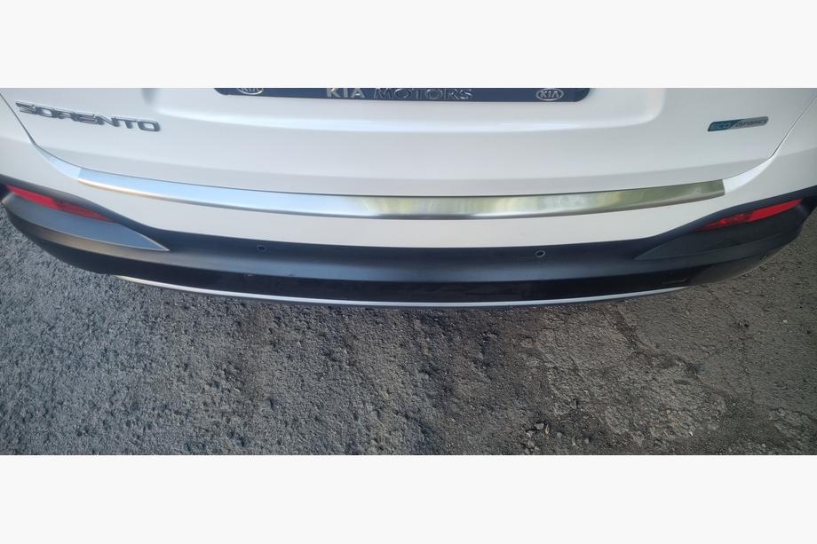 Накладка на задний бампер Carmos нержавейка Image Накладка на задний бампер Carmos нержавейка Image