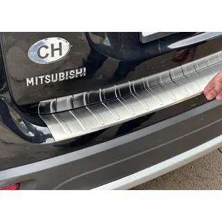 Накладка на задний бампер 2015-2021 Carmos (нержавейка) Mitsubishi Outlander 2012-2021 гг. фото 2
