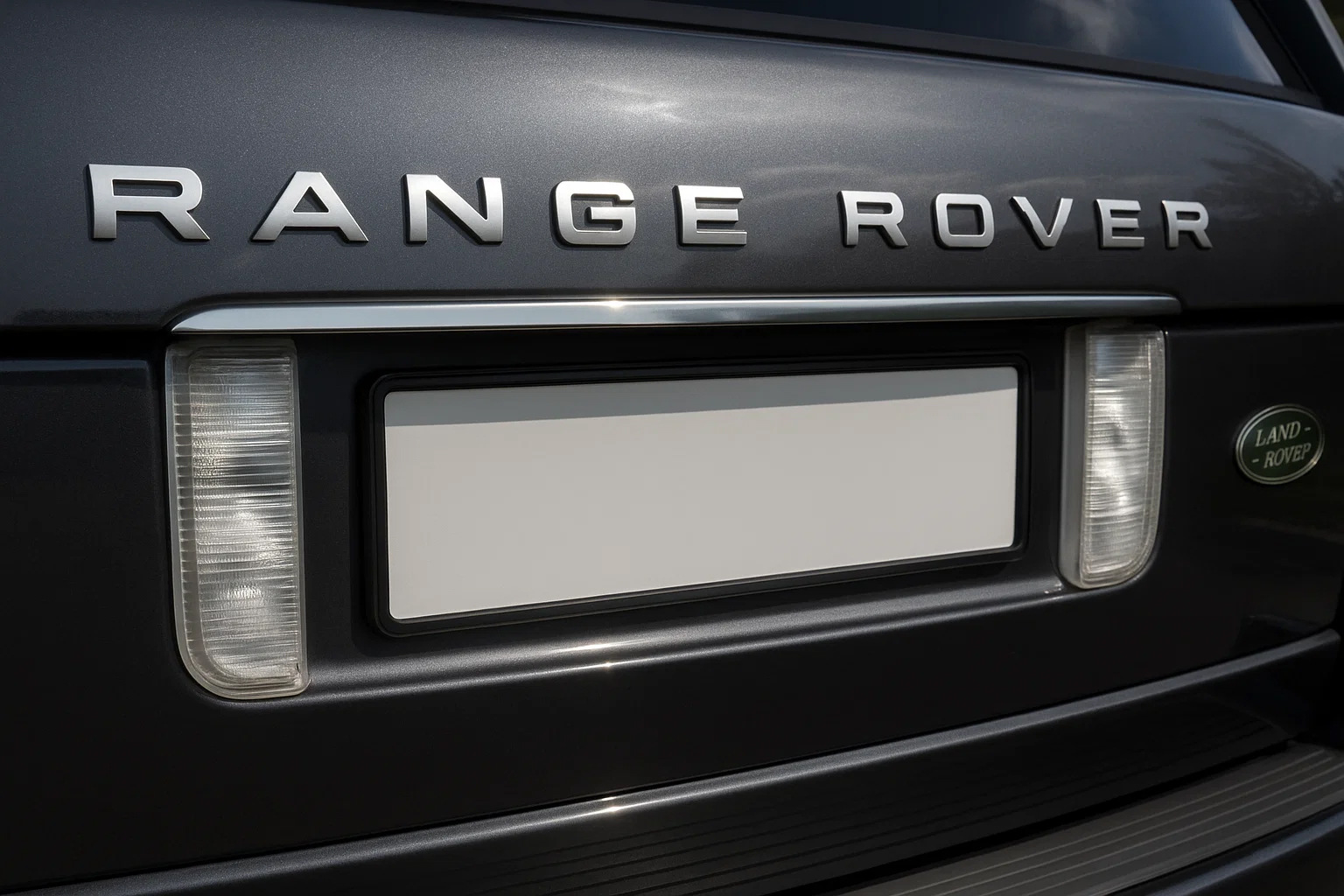 Накладка над номером (Carmos. нерж.) для Range Rover III L322 2002-2012 рр