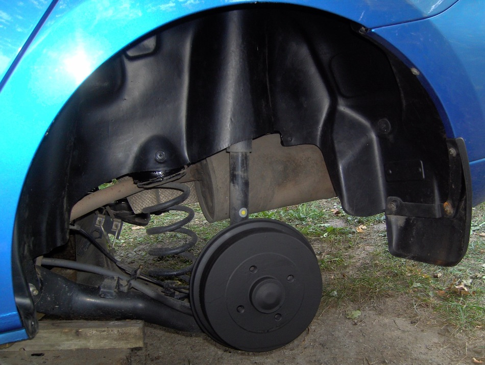 Подкрылки на авто: нужно ли ставить?