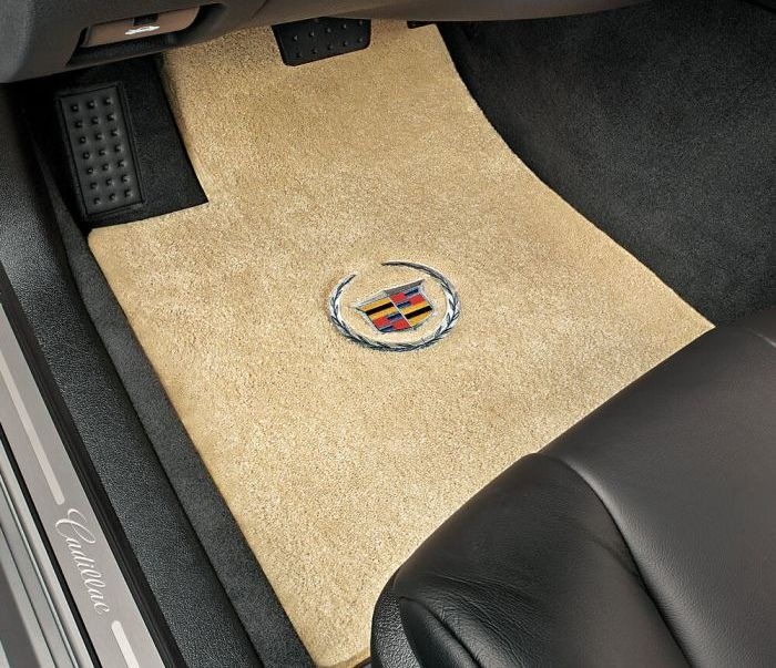 Чем хороши ворсовые коврики в машину?