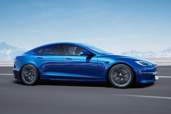Tesla Model SI поколения: обзор обновленного электрического лифтбека фото 2